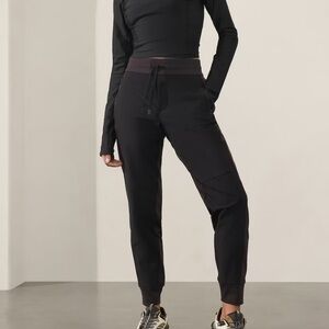 Athleta Headlands Hybrid Trek Jogger